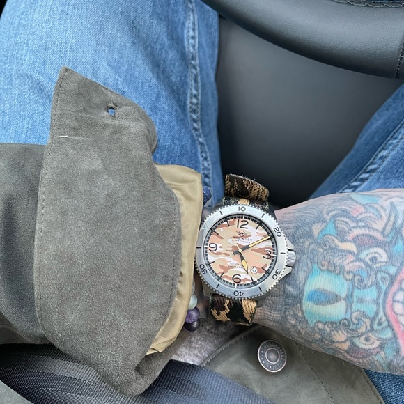 Harbinger automatic 43 mm - Picture 3 of 8